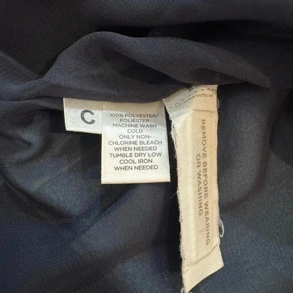 Women’s Bundle of 4 Petite Small Tops Nic+Zoe and Loft - Picture 15 of 16